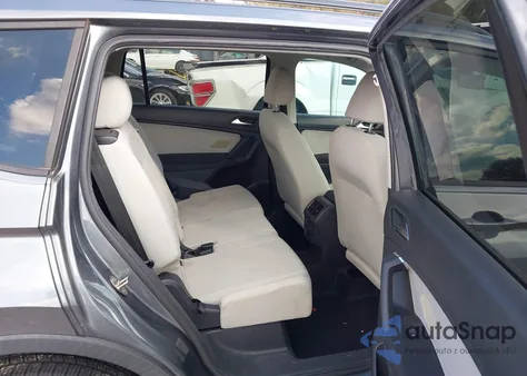 2019 Volkswagen Tiguan 2.0T S z USA, uszkodzony, nr VIN 3VV1B7AX3KM063596